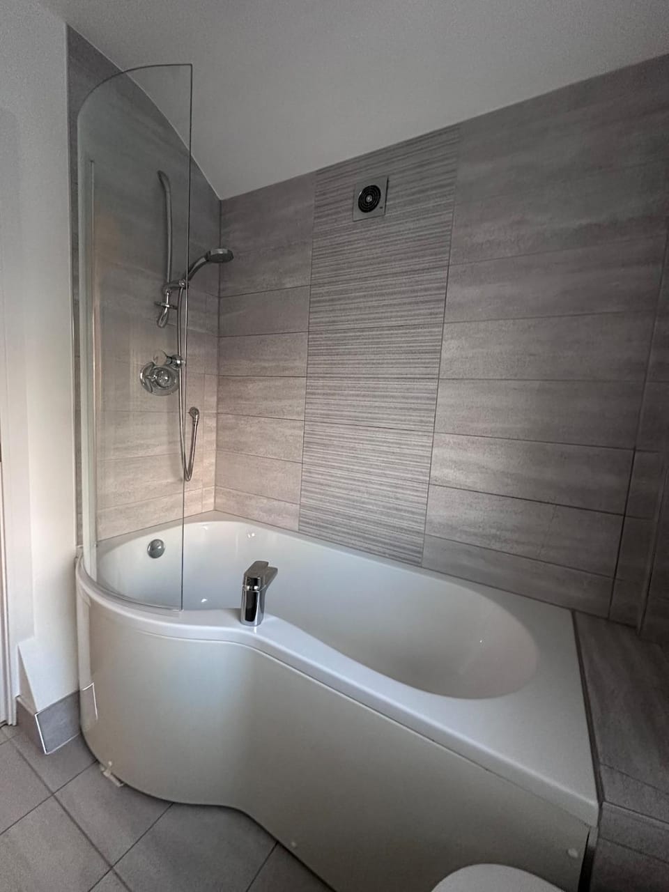 Shower, Bath