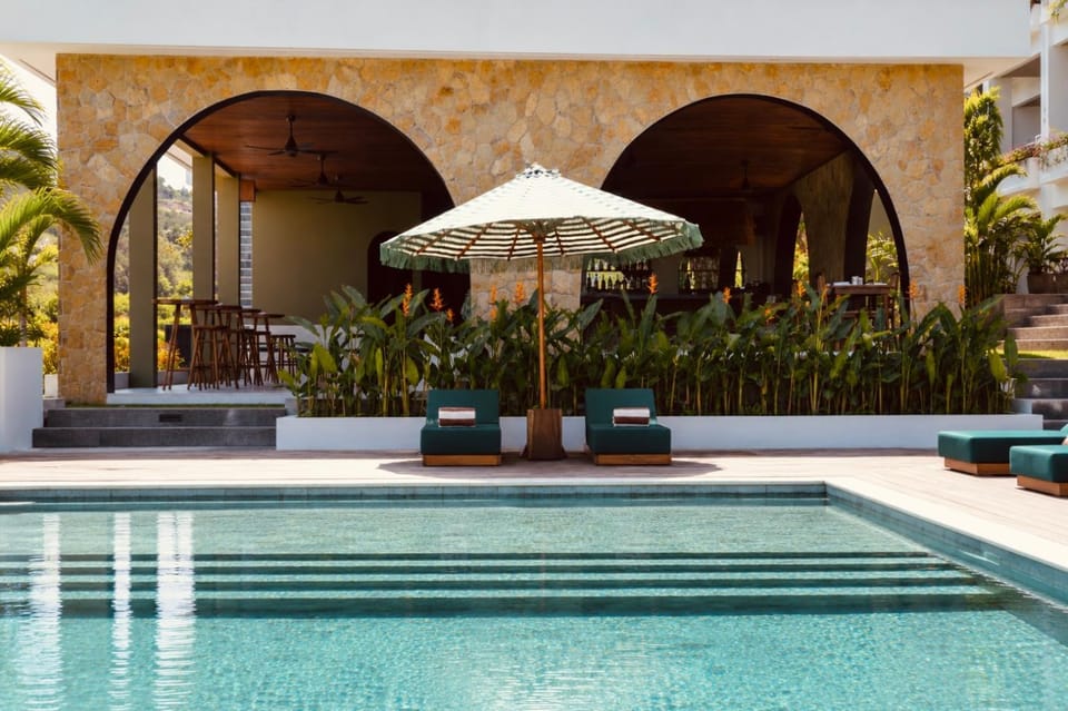 Property building, Restaurant/places to eat, Swimming pool