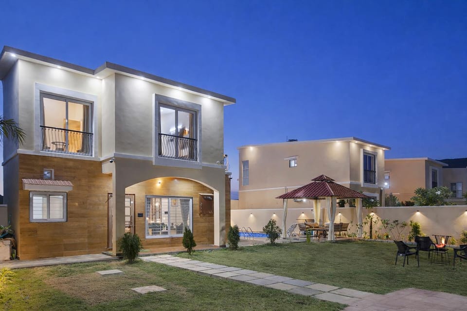 Casa Meraki by ELIVAAS Country-Style 3-BHK Villa with Private pool, Gazebo and Landscaped Garden Villa in Udaipur