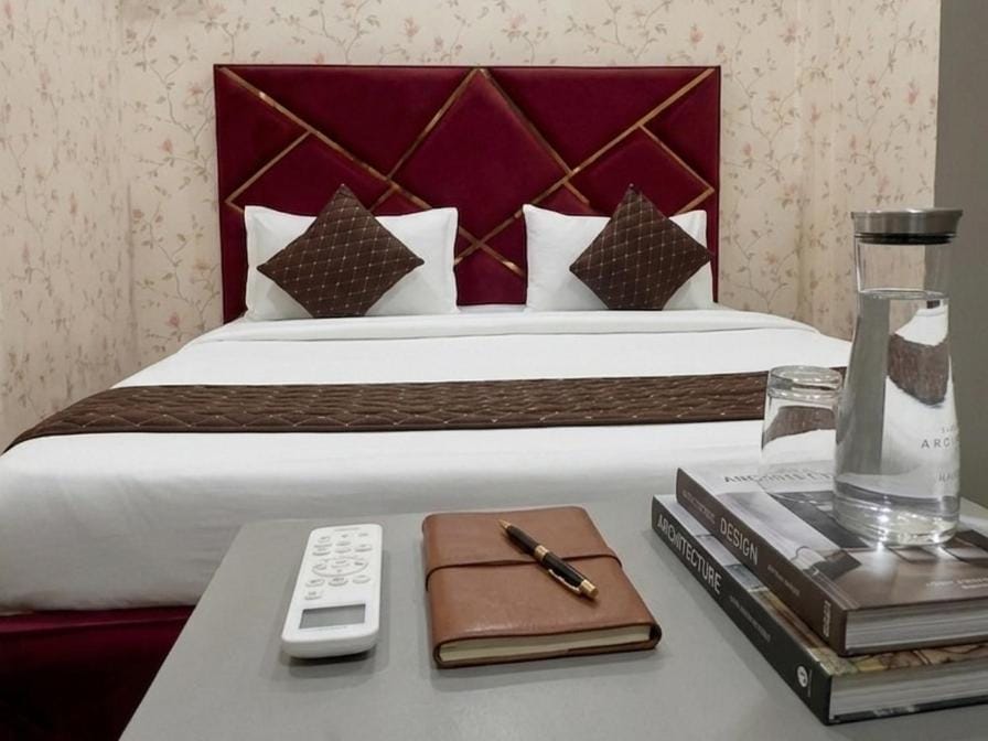Hotel Cloud Inn Bed and Breakfast in Delhi