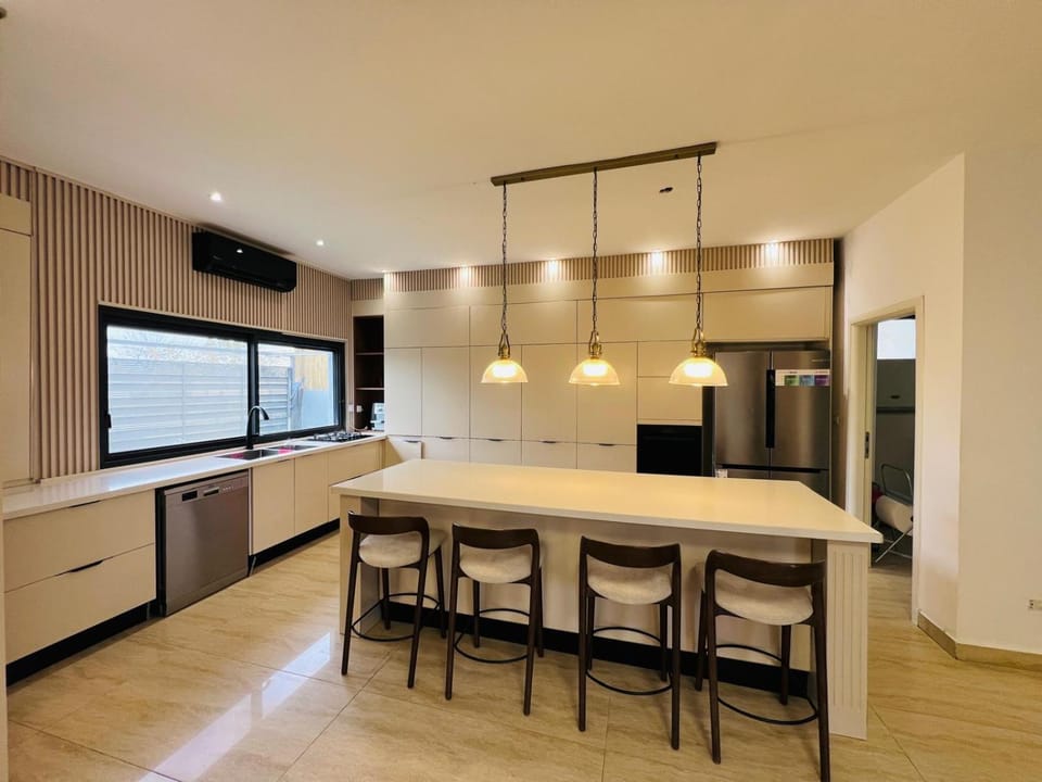 TV and multimedia, Kitchen or kitchenette, Dining area, oven