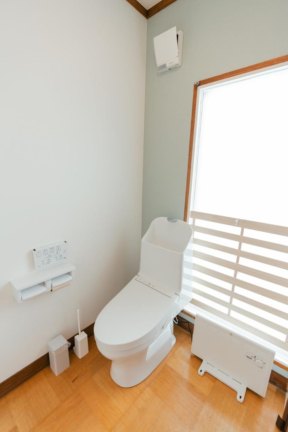 CABIN BUILD Sakura 広々一軒家貸切 シンプルで暖かい宿 Cabin in Hokkaido Prefecture
