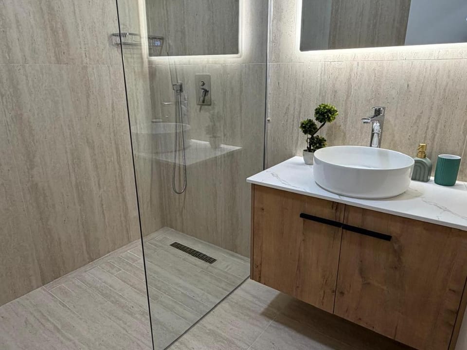 Loris Rooms Hotel in Tirana County, Albania