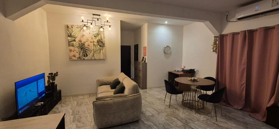 Grand T2 Meublé à Mtsapere Baobab Apartment in Africa