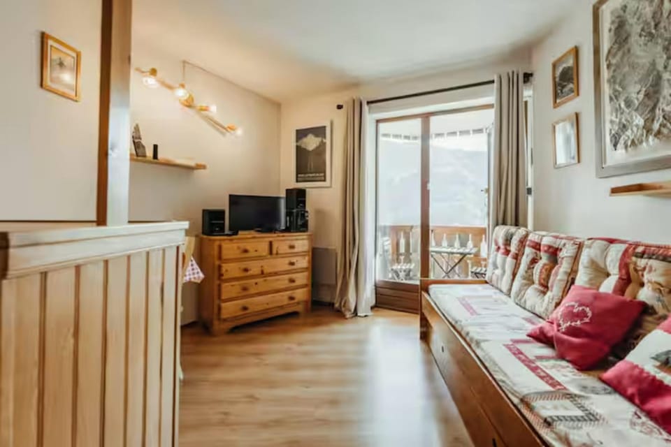 Cozy studio with balcony and Mont Blanc view Apartment in Saint-Gervais-Bains