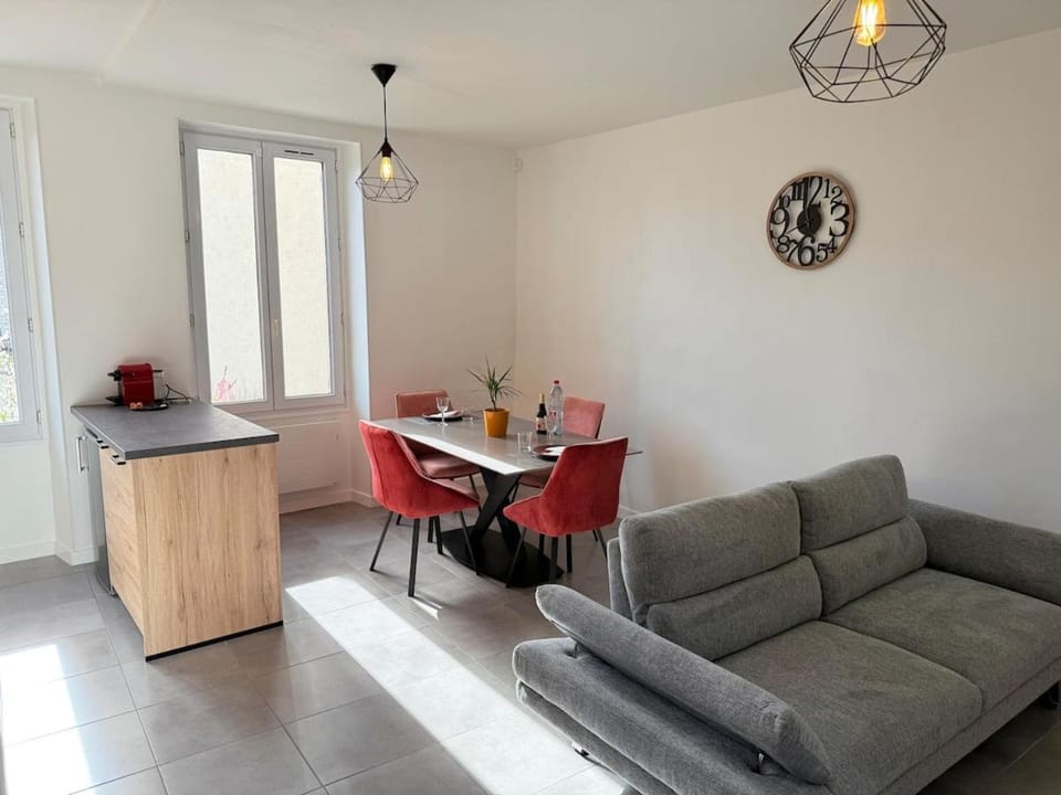Appartement Cosy tout confort - Face gare Apartment in Bourges
