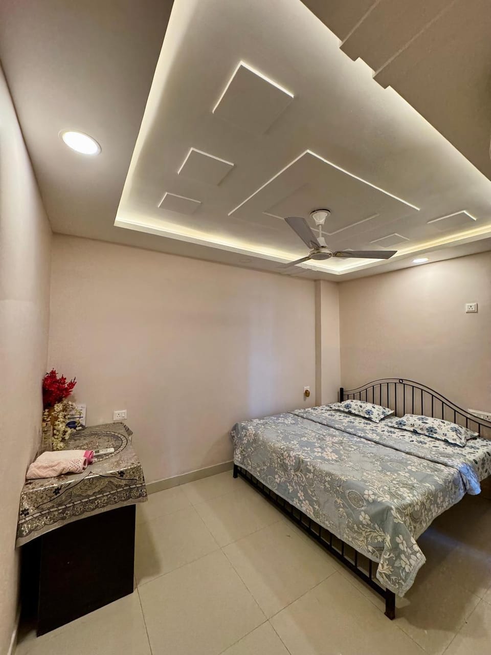 3bhk Comfortable Luxury Flat for business and family Bed and Breakfast in India