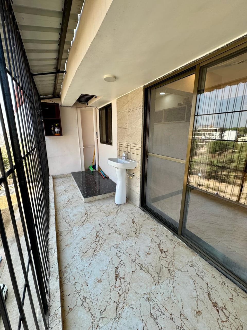 3bhk Comfortable Luxury Flat for business and family Bed and Breakfast in India