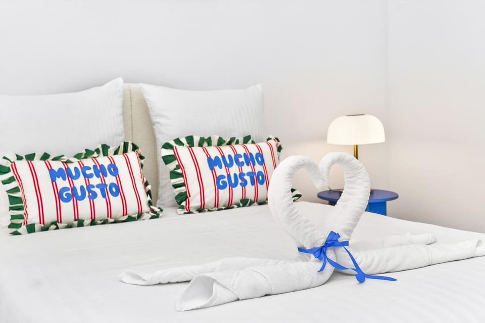 Bed, Decorative detail