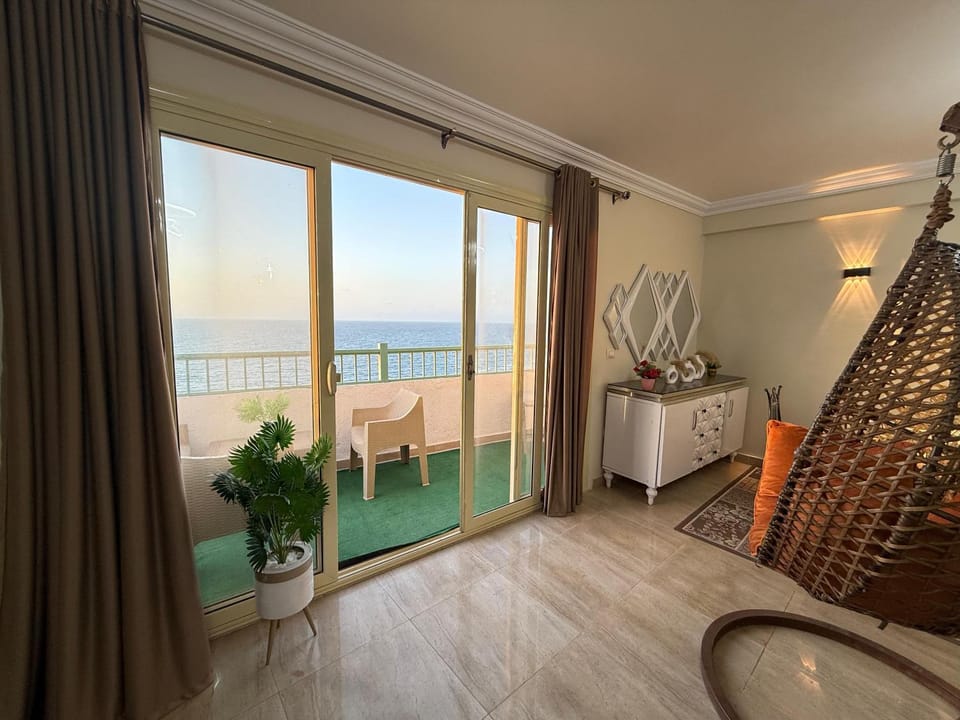 Happiness roof with great Sea View Apartment in Alexandria