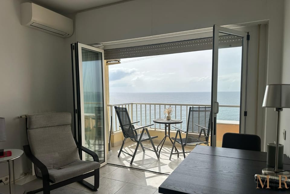View (from property/room), Balcony/Terrace, Seating area, Sea view