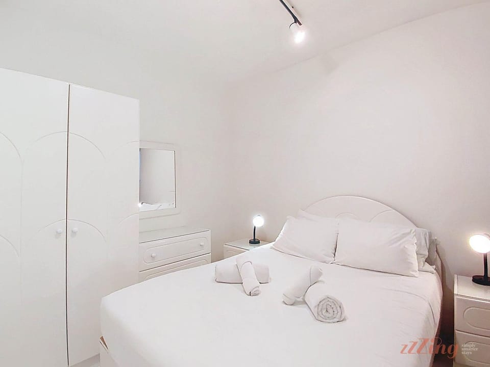 Bed, Photo of the whole room, Bedroom, towels, wardrobe