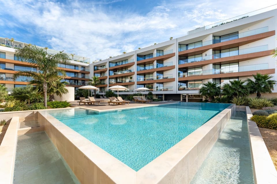 Riva Waterfront Apartment in Olhão