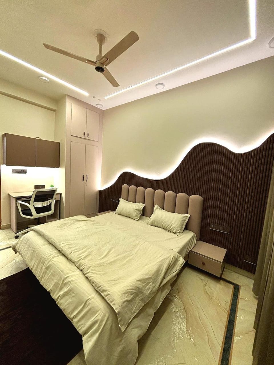 Comfortable 2BHK Stay Designer Rooms & Cozy Living House in Jaipur