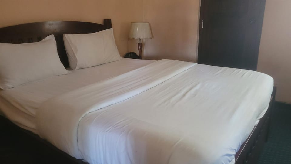 The Lake Garden Vlla Rooms Battaramulla Colombo Bed and Breakfast in Western Province