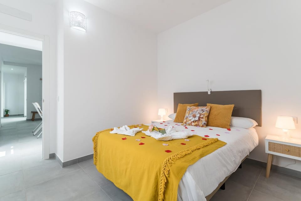 Home2Book Bright Retreat with Patio & Roof Access Apartment in Vecindario