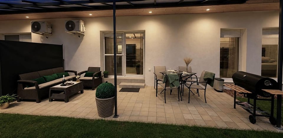 BBQ facilities, Garden