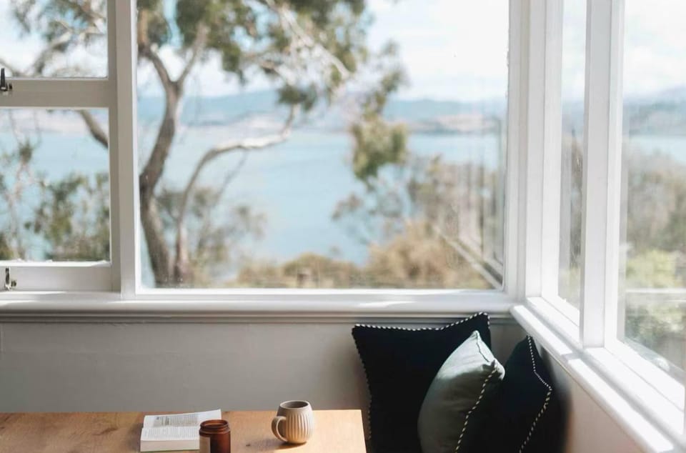 Ocean View Holiday Home - Easy Access to Hobart House in Tasmania