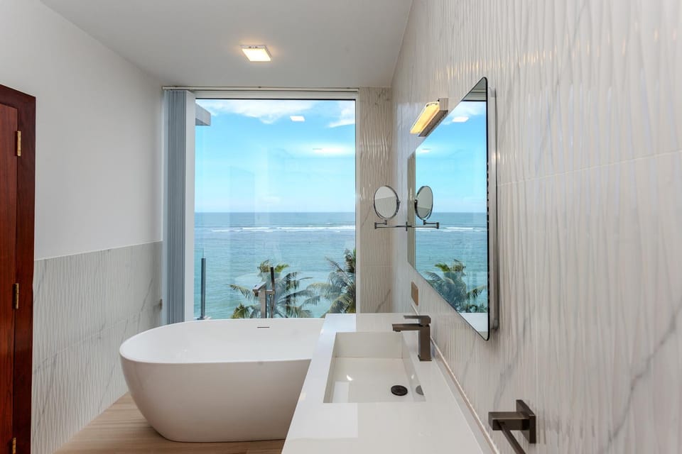 Bathroom, Sea view, Bath