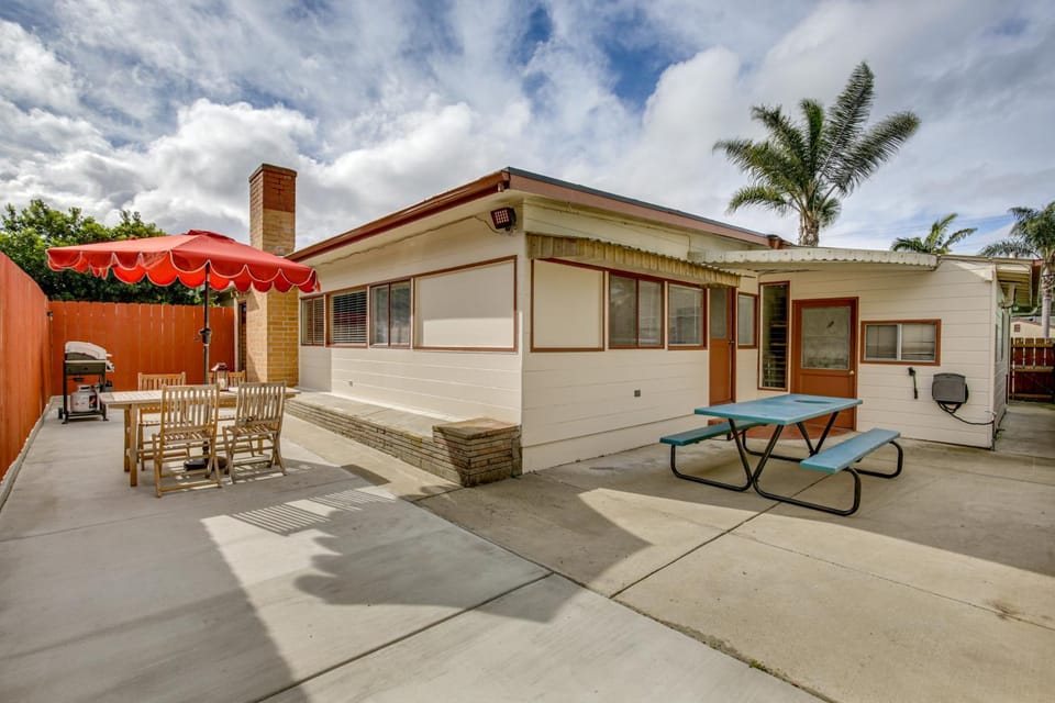 Mission Bay Gem Near Comic-Con: Patio & Bar/Lounge House in San Diego