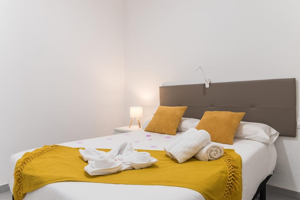Home2Book Modern Studio & Roof Access Apartment in Vecindario