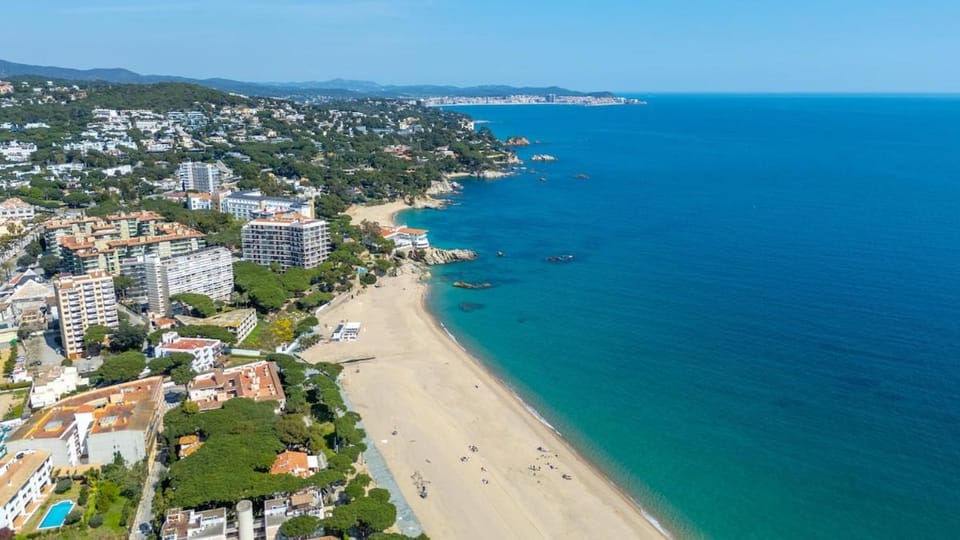 Luxury Penthouse apartment by the beach w parking Apartment in Platja d'Aro