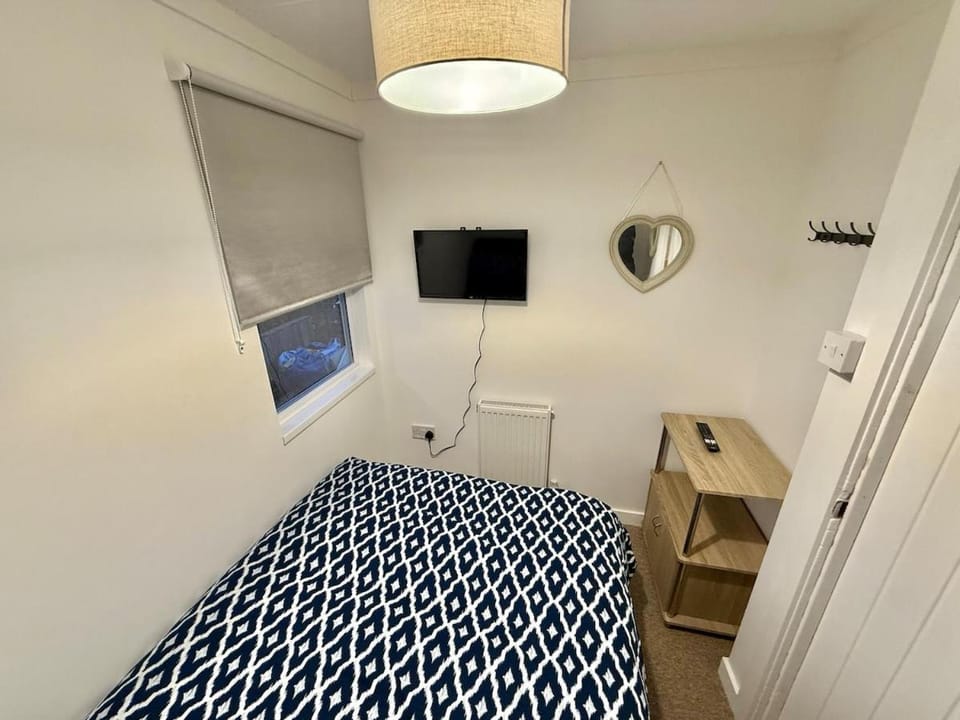 7-bed Compact Chalet Near Glasgow Sleeps up to 14 - Maryville Caravan Site Uddingston, Glasgow Chalet in Glasgow