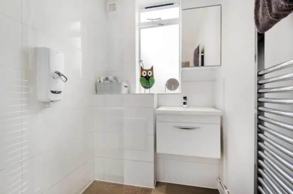 Property building, Bathroom