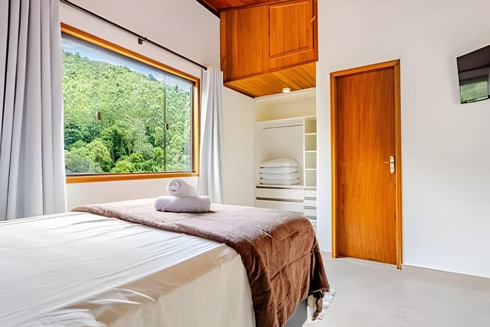 Sameiro House • São Pedro da Serra House in State of Rio de Janeiro