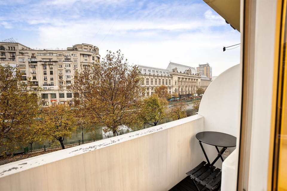Unirii Panorama Dambovita River View Apartment in Bucharest