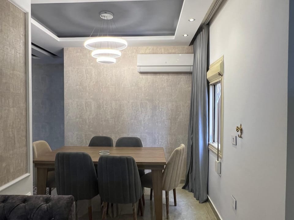 Living room, Seating area, Dining area, air conditioner