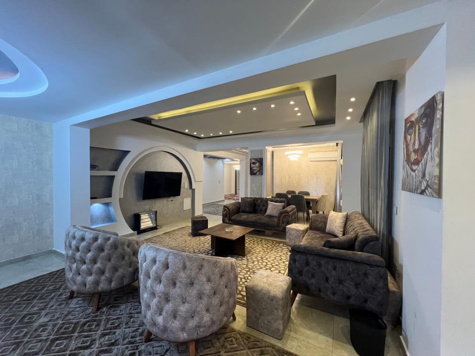 TV and multimedia, Living room, Photo of the whole room, Seating area