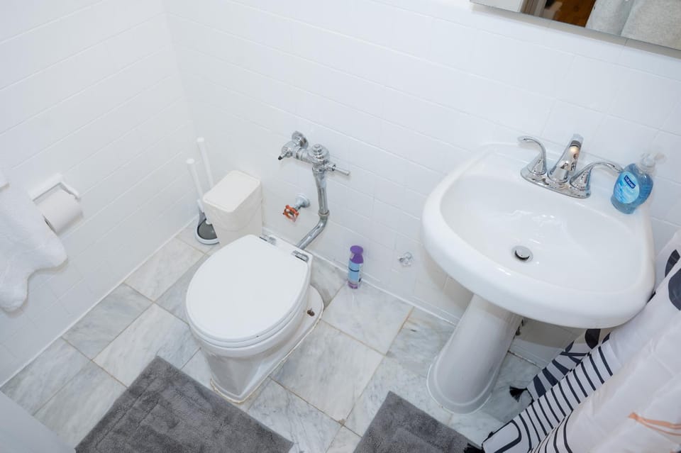 New York12-East3 Village Gem Near Union Square-Walk Everywhere Apartment in East Village