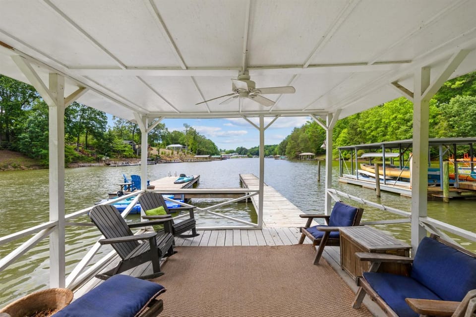 Cozy Lakefront Home w Firepit & Covered Dock House in Lake Norman