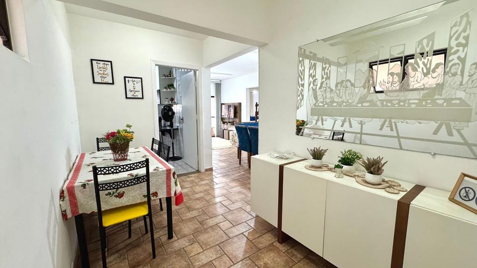A077 - Apto c/ Sacada| 2 Dorm|Aprox. 100m da Praia Apartment in State of São Paulo