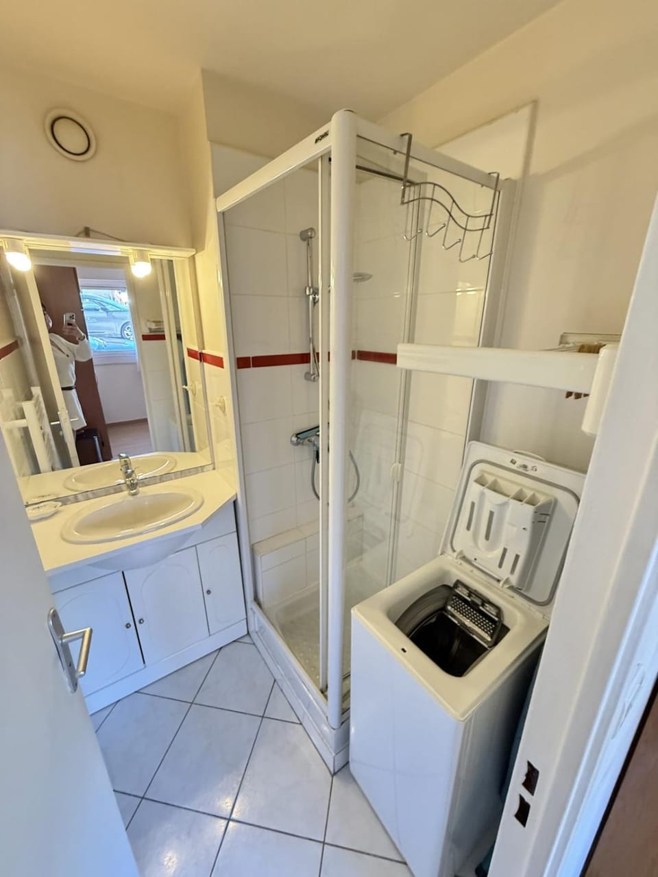 Bathroom, On site, washing machine
