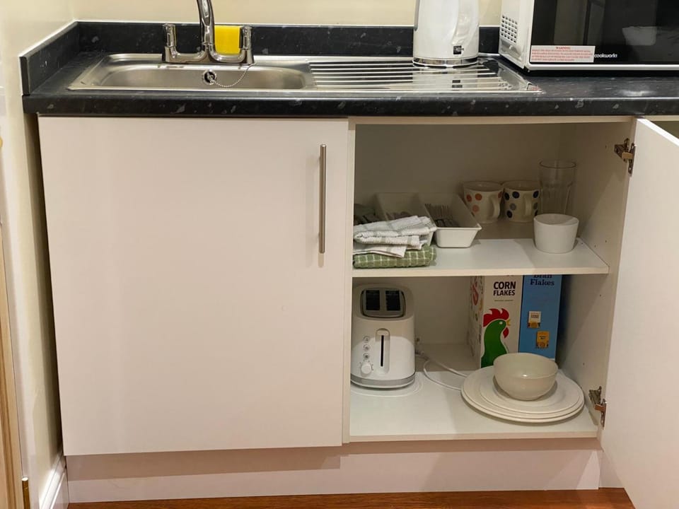 Breakfast, microwave, toaster