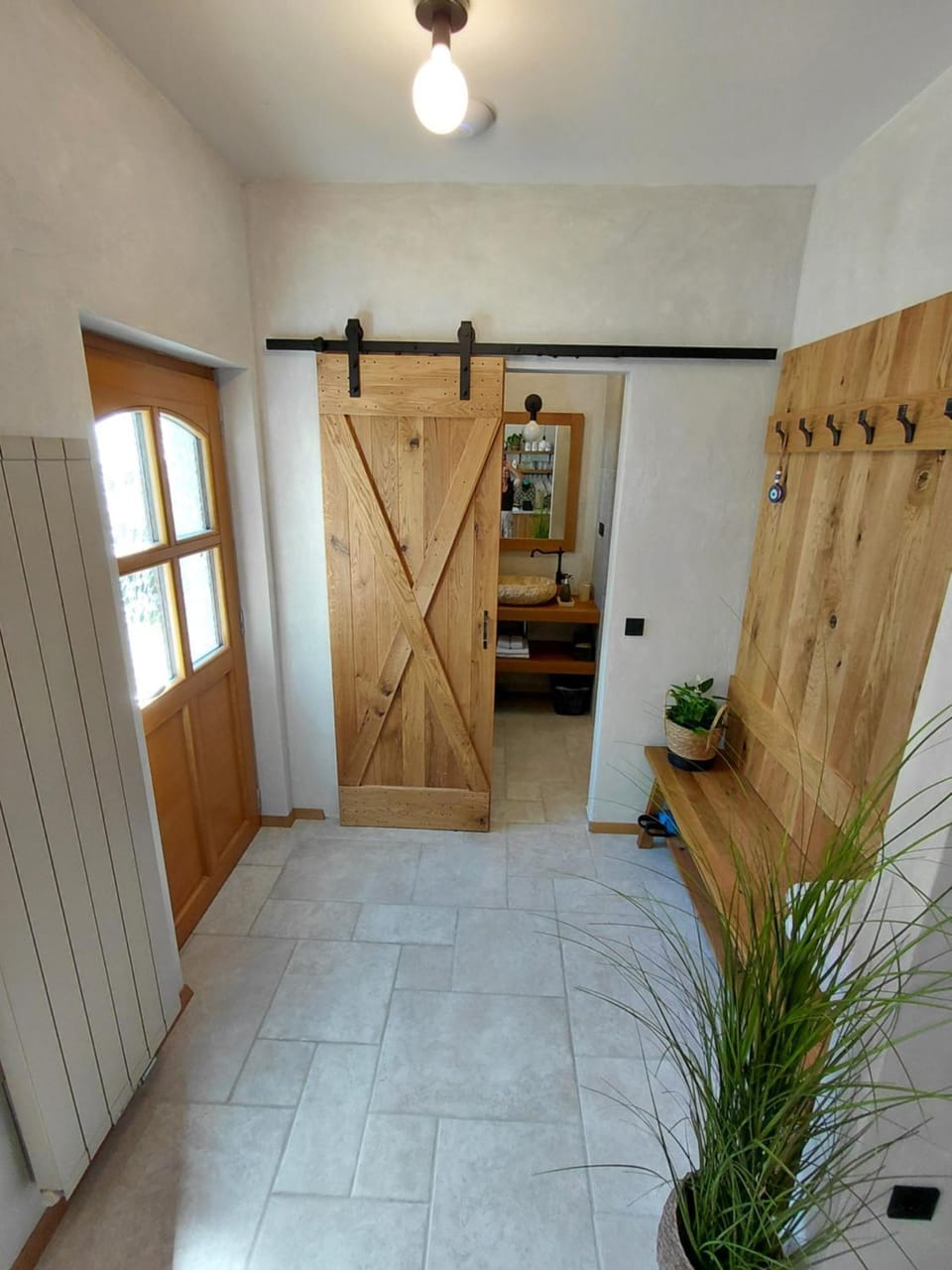Photo of the whole room, wardrobe