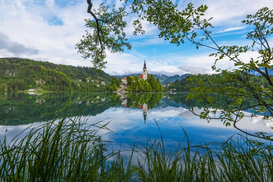 Nearby landmark, Natural landscape, Landmark view