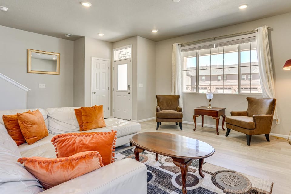 Work, Play & Explore Denver! Townhome Near Airport House in Commerce City