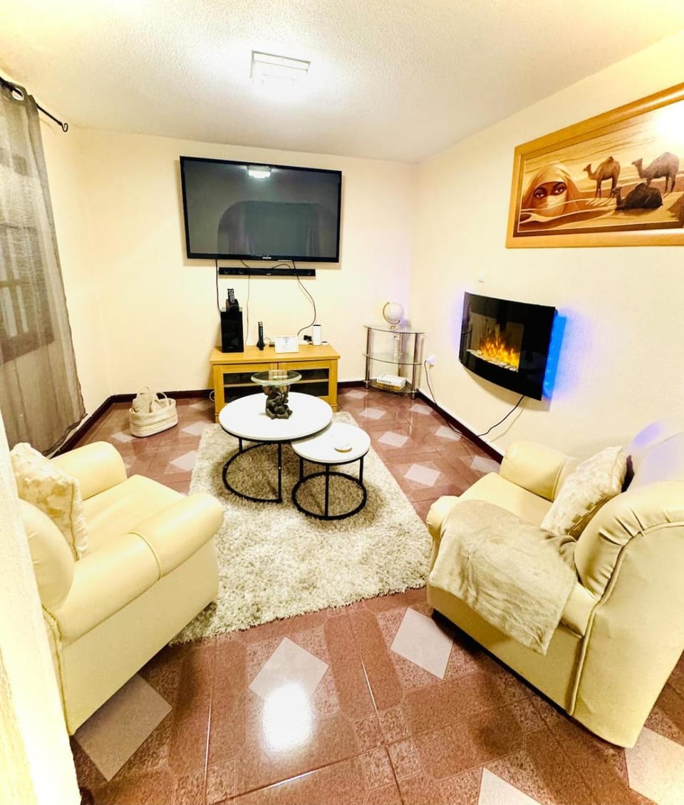 Coastal Serenity Ground Floor Ocean Views with Private Parking in Calheta Apartment in Madeira District
