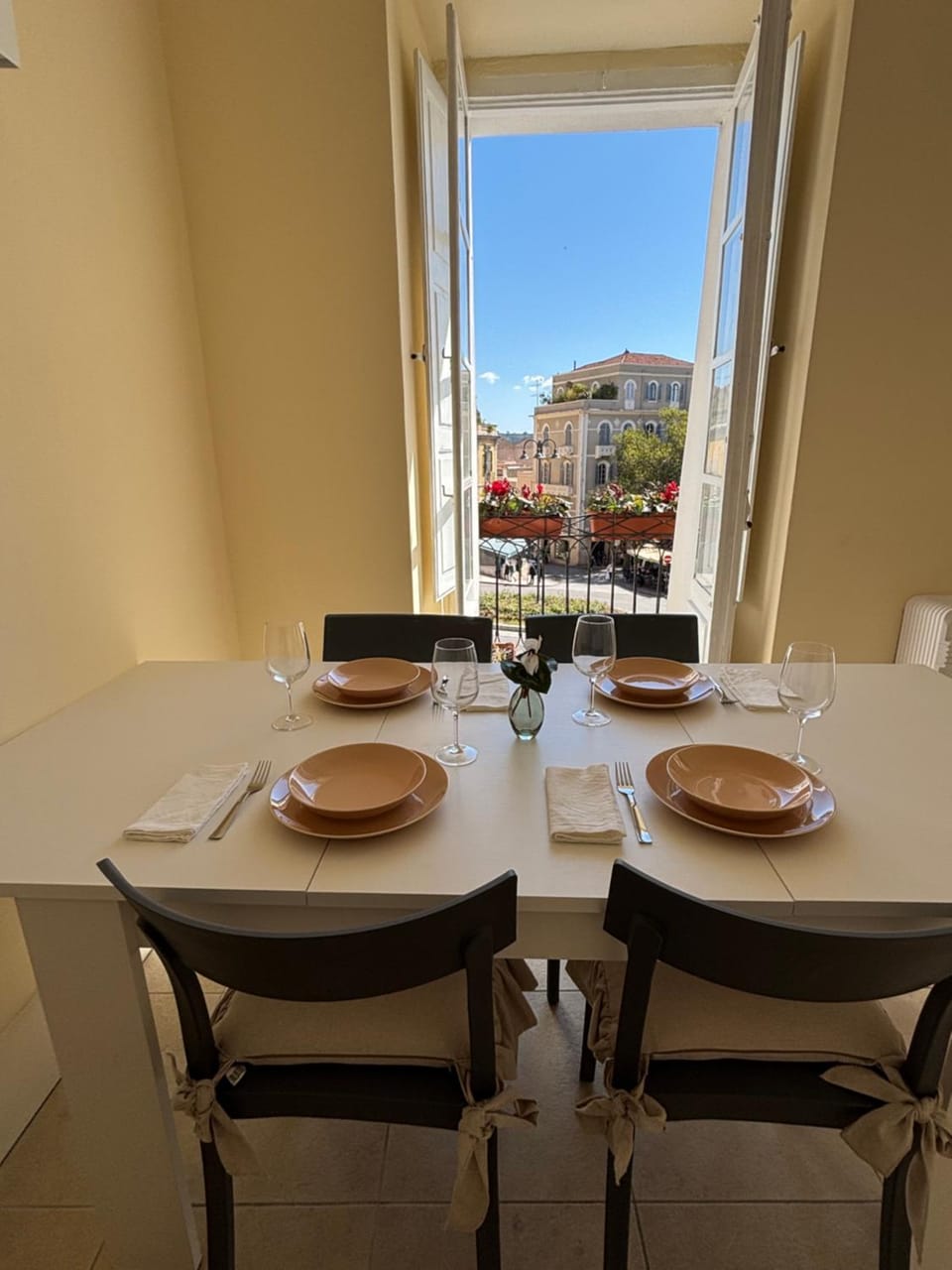 Cagliari Downtown - Piazza Costituzione suite Apartment in Cagliari