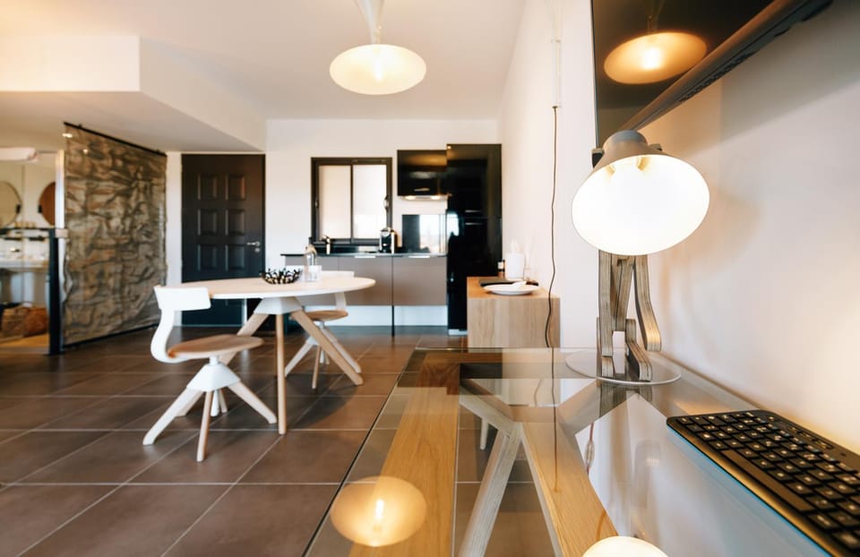 Living room, Seating area, Dining area