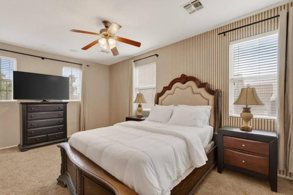 4BR Avondale Home Near Phoenix Raceway, Camelback Ranch and State Farm Stadium House in Avondale
