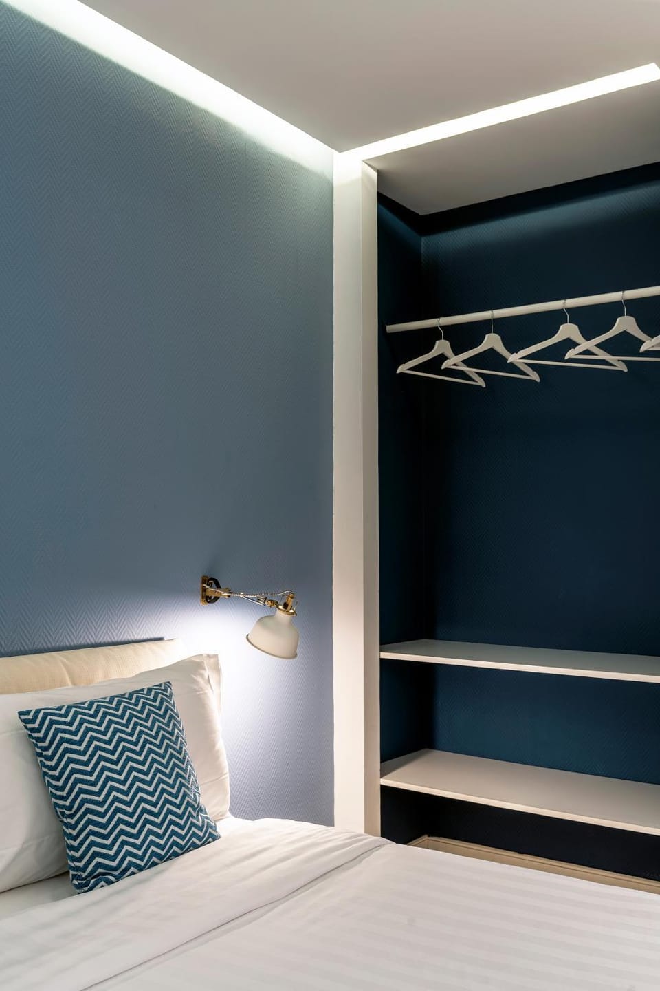 Bed, Bedroom, wardrobe