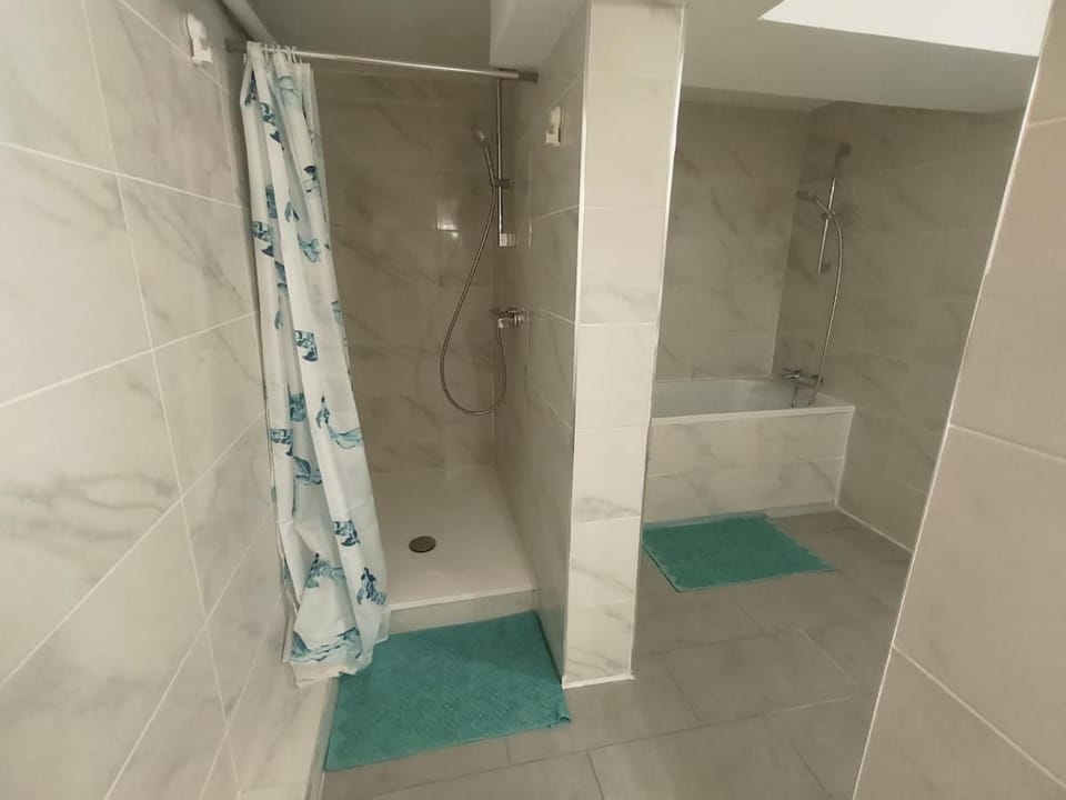 Rare! spacieux loft de 6 couchages, accès direct Monaco Apartment in Monaco