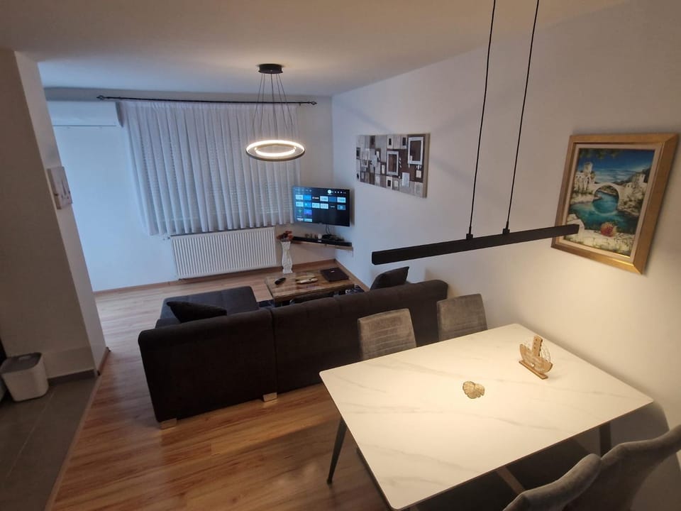 Stan na dan Alisa Cazin Apartment in Lika-Senj County