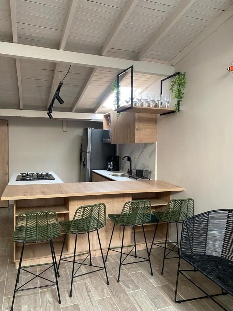 Boro House 6BR 4Jacuzzis in Laureles Medellin Villa in Medellin