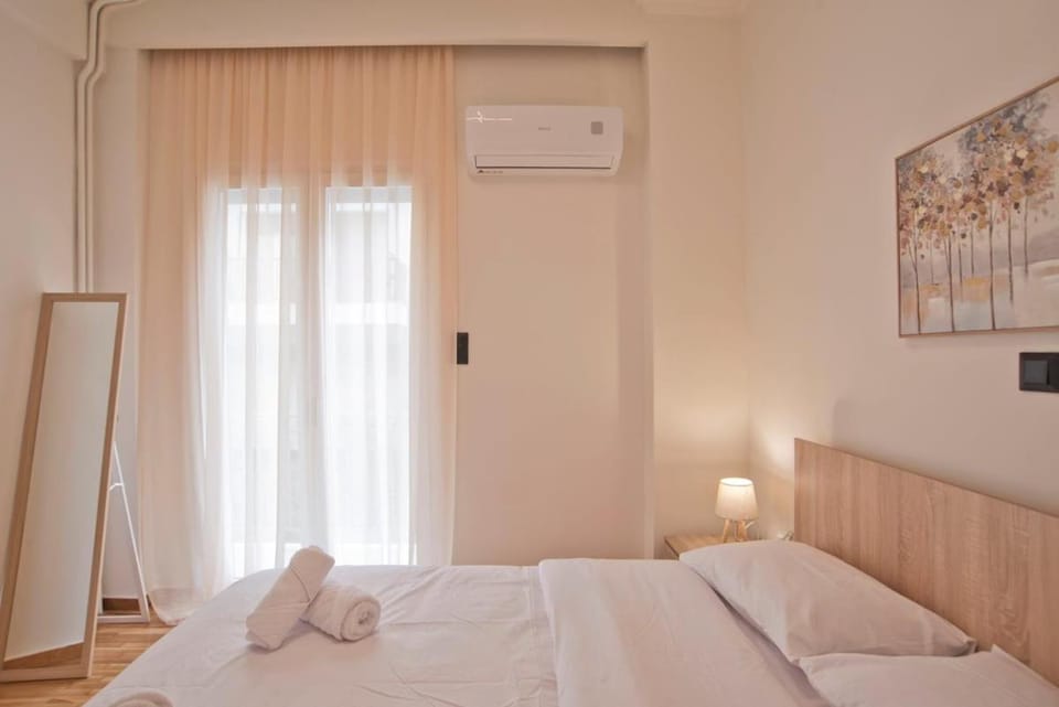 Athenian Glow Fully Renovated Apartment Apartment in Athens