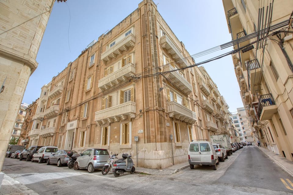 NEW 4-Bedroom Apartment, Steps from the Promenade by SF Homes Apartment in Sliema